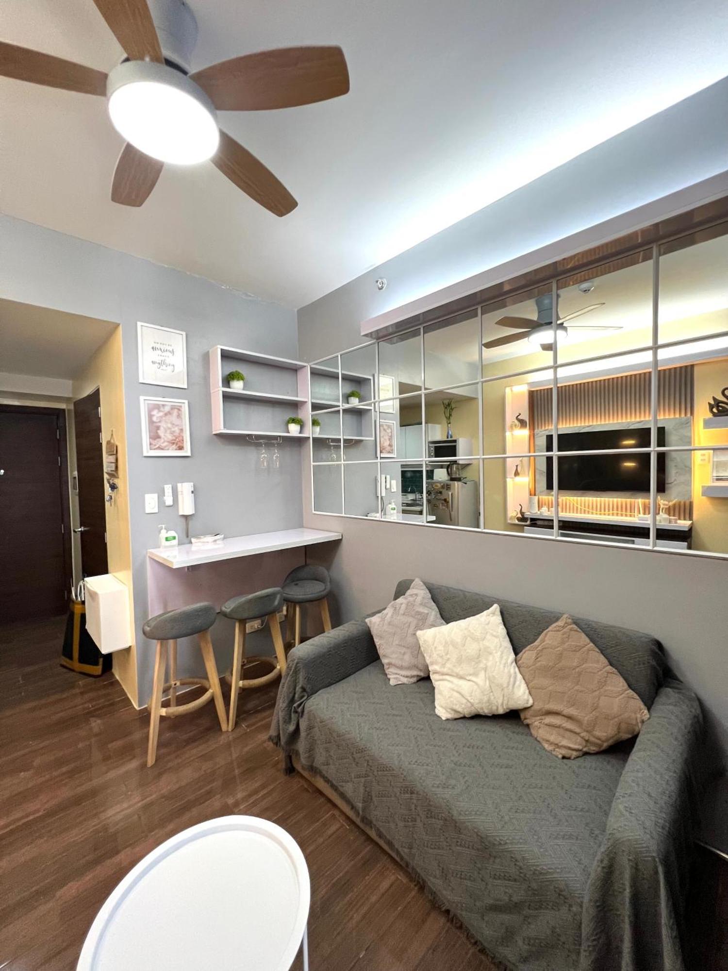 Apartment In Air Residences, Makati With Wifi, Netflix, Pool, Mall And More Manila Exterior photo